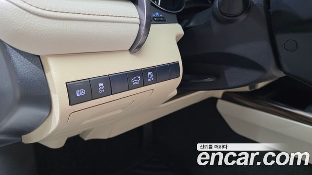 Toyota Camry (XV70) 2.5 XLE Hybrid 2019 — фото 19