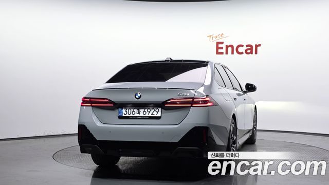 BMW 5 Series (G60) 520i Special Edition 2026 — фото 4