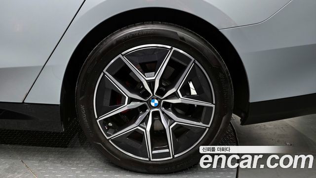 BMW 5 Series (G60) 520i Special Edition 2026 — фото 21