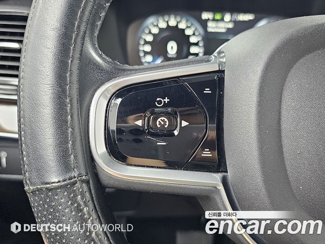 Volvo XC90 (II) B6 Inscription 2017 — фото 20