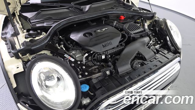 MINI Cooper Clubman High 2nd 2017 — фото 6