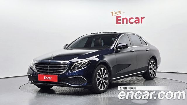 Mercedes-Benz E-Class (W213) E220d Exclusive 2019 — фото 1