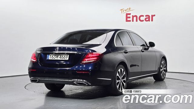 Mercedes-Benz E-Class (W213) E220d Exclusive 2019 — фото 2