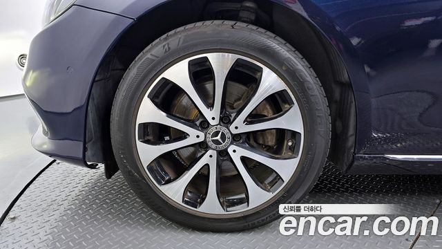 Mercedes-Benz E-Class (W213) E220d Exclusive 2019 — фото 5