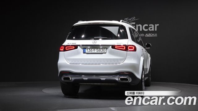 Mercedes-Benz GLS-Class (X167) GLS580 4MATIC 2021 — фото 4