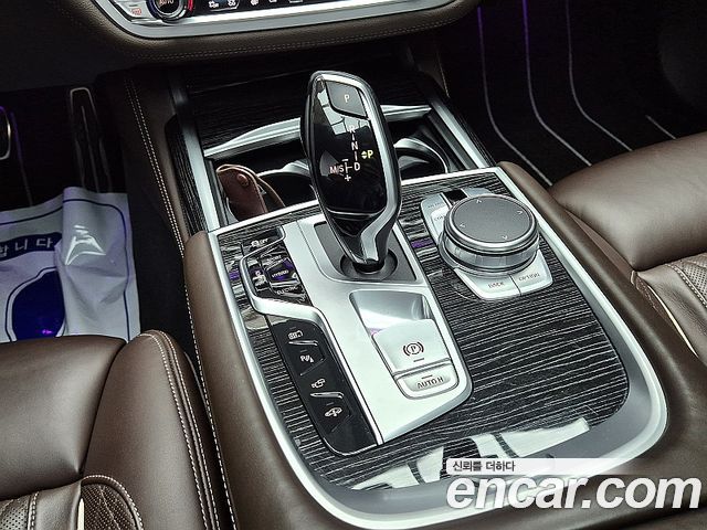 BMW 7 Series (G11) 745Le iPerformance M Sport 2021 — фото 10