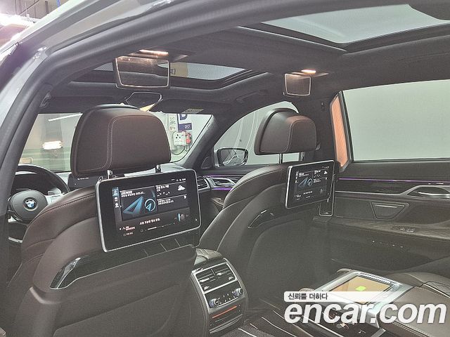 BMW 7 Series (G11) 745Le iPerformance M Sport 2021 — фото 20