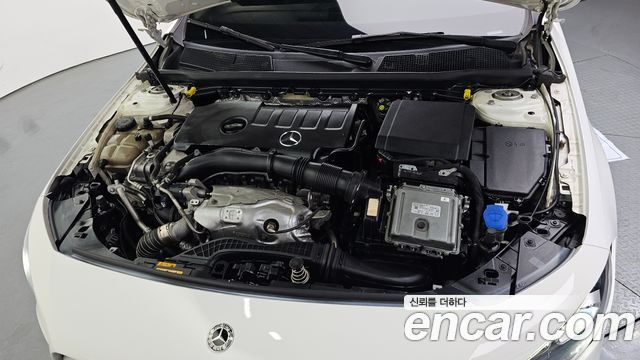 Mercedes-Benz A-Class (W177) A250 4MATIC Sedan 2020 — фото 6