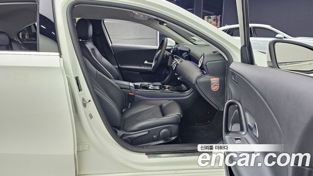 Mercedes-Benz A-Class (W177) A250 4MATIC Sedan 2020 — фото 15