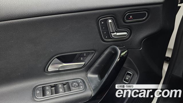Mercedes-Benz A-Class (W177) A250 4MATIC Sedan 2020 — фото 21