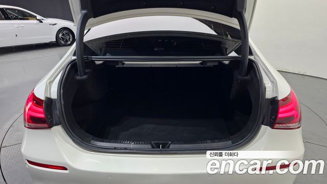 Mercedes-Benz A-Class (W177) A250 4MATIC Sedan 2020 — фото 24