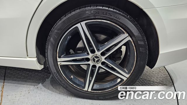Mercedes-Benz A-Class (W177) A250 4MATIC Sedan 2020 — фото 27