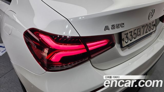 Mercedes-Benz A-Class (W177) A250 4MATIC Sedan 2020 — фото 29