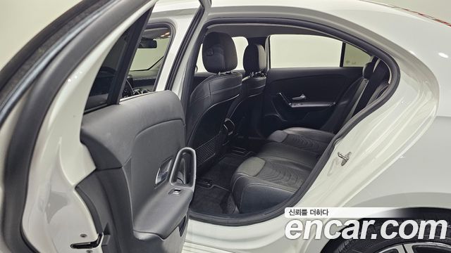 Mercedes-Benz A-Class (W177) A250 4MATIC Sedan 2020 — фото 32