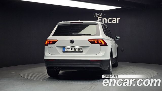 Volkswagen Tiguan (II) 2.0 TDI 2018 — фото 4