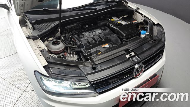 Volkswagen Tiguan (II) 2.0 TDI 2018 — фото 6