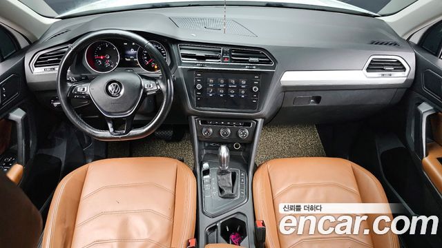 Volkswagen Tiguan (II) 2.0 TDI 2018 — фото 7