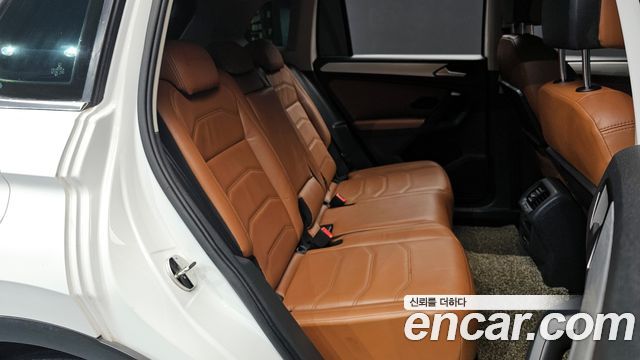 Volkswagen Tiguan (II) 2.0 TDI 2018 — фото 11