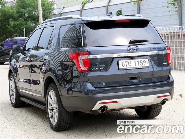 Ford Explorer 2.3 Limited 4WD 5th 2017 — фото 3