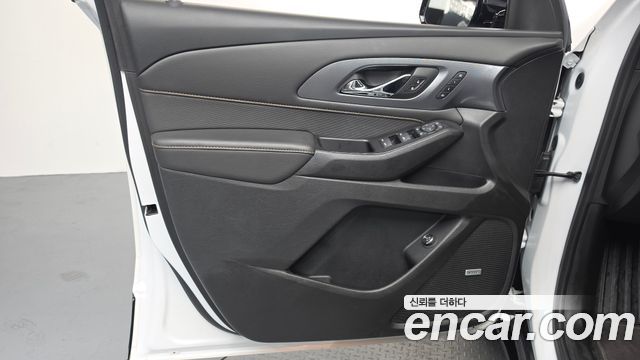 Chevrolet Traverse 3.6 AWD Redline 2020 — фото 24