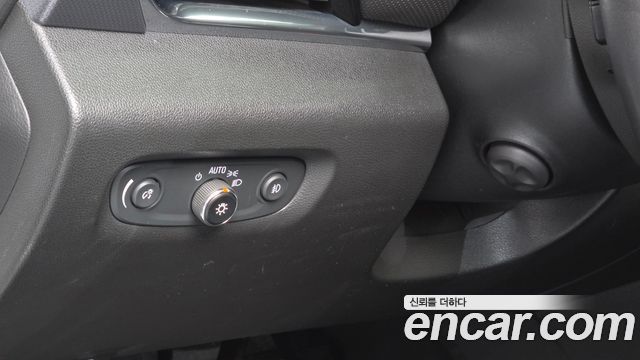Chevrolet Traverse 3.6 AWD Redline 2020 — фото 28