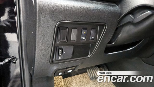 Renault Korea QM6 2.0 LPe RE Signature 2WD 2020 — фото 20