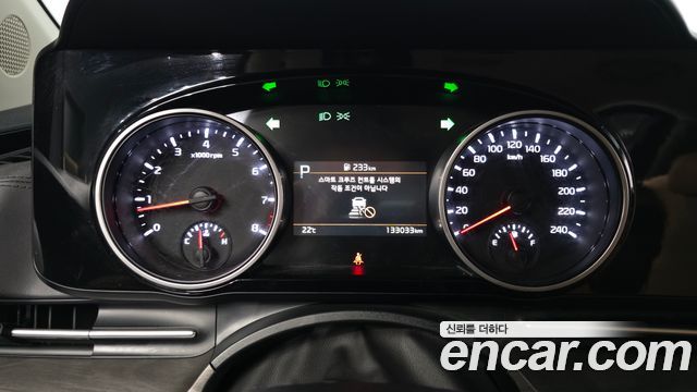 Kia Carnival (IV) Gasoline 9-Seater Prestige 2023 — фото 8