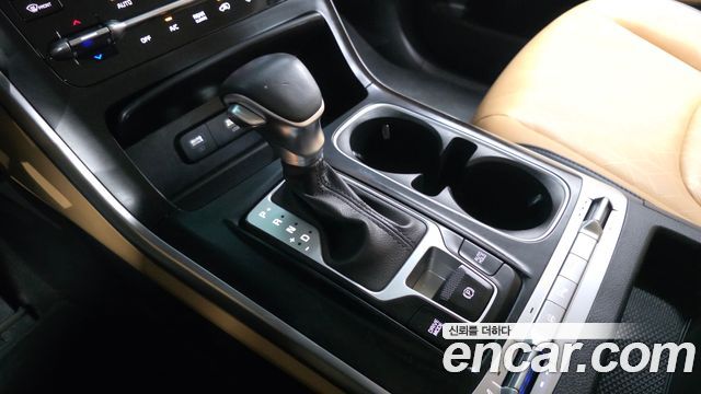 Kia Carnival (IV) Gasoline 9-Seater Prestige 2023 — фото 9