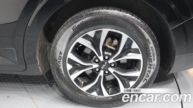 Kia Carnival (IV) Gasoline 9-Seater Prestige 2023 — фото 21