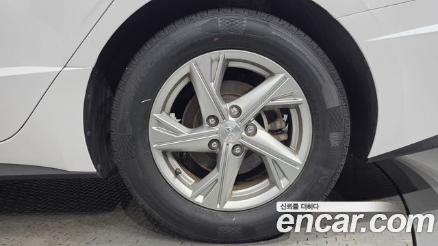 Hyundai Sonata (DN8) 2.0 LPG(rental car) Smart 2021 — фото 21