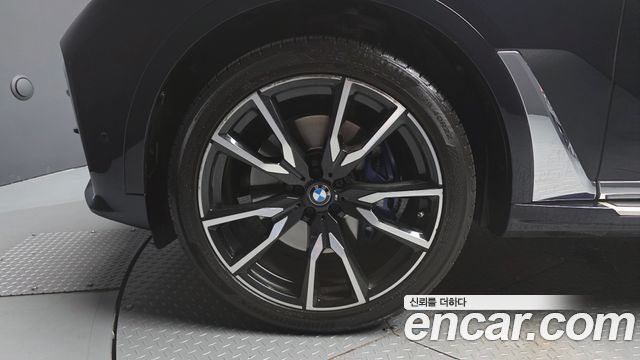 BMW X7 (G07) xDrive 40i M Sport 6STR 2021 — фото 5