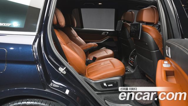BMW X7 (G07) xDrive 40i M Sport 6STR 2021 — фото 11