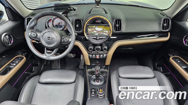 MINI Cooper SD Countryman ALL4 2nd 2020 — фото 7