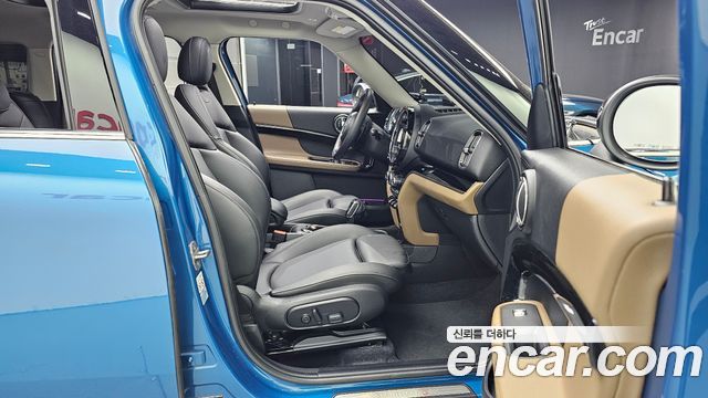 MINI Cooper SD Countryman ALL4 2nd 2020 — фото 11
