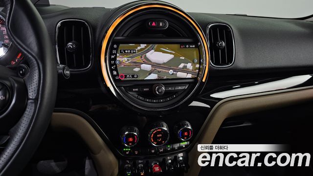 MINI Cooper SD Countryman ALL4 2nd 2020 — фото 14