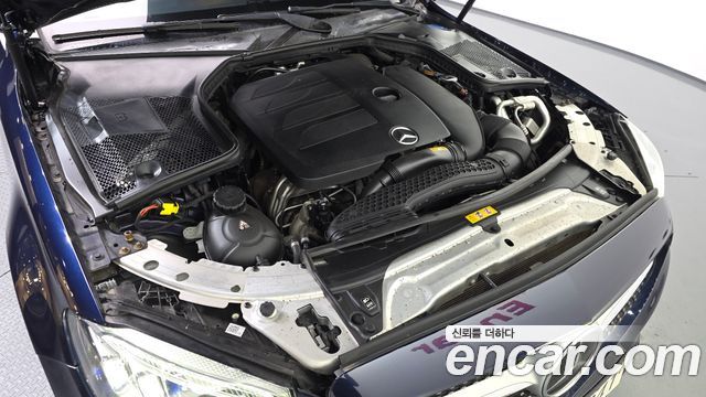 Mercedes-Benz C-Class (W205) C200 Cabriolet 2021 — фото 6