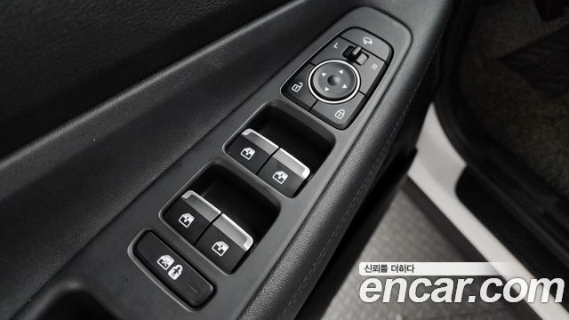 Hyundai Santa Fe Diesel 2.2 2WD Prestige Choice 2023 — фото 30