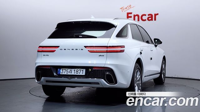 Genesis GV70 2.5T Gasoline AWD 2023 — фото 2
