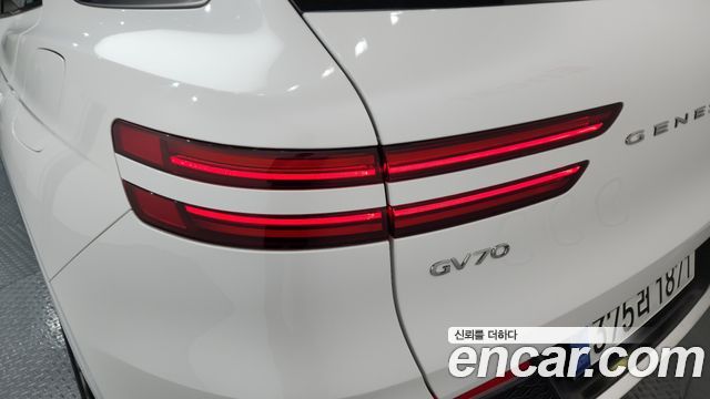 Genesis GV70 2.5T Gasoline AWD 2023 — фото 23