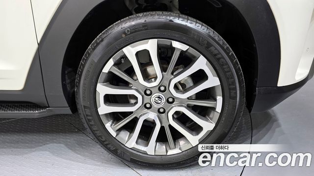 KG Mobility (SsangYong) Torres Gasoline 1.5 2WD T7 2023 — фото 21