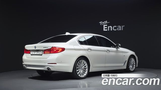 BMW 5 Series (G30) 530d Luxury Plus 2018 — фото 2