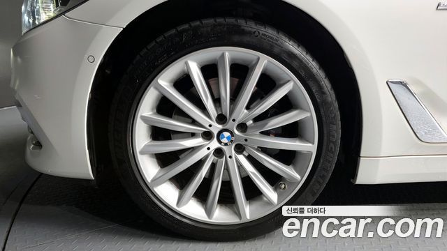 BMW 5 Series (G30) 530d Luxury Plus 2018 — фото 5