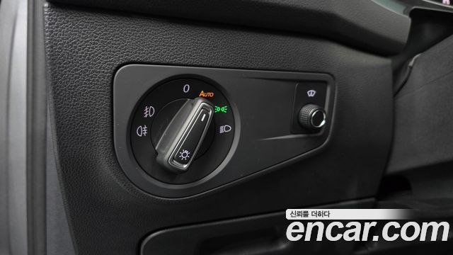 Volkswagen Tiguan Allspace 2.0 TDI Prestige 2020 — фото 14