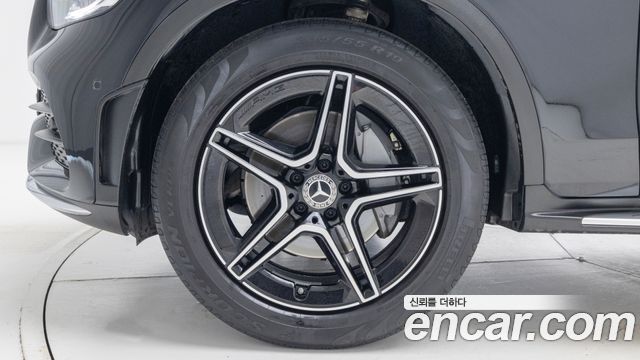 Mercedes-Benz GLC-Class (X253) GCL300 4MATIC Coupe 2023 — фото 5