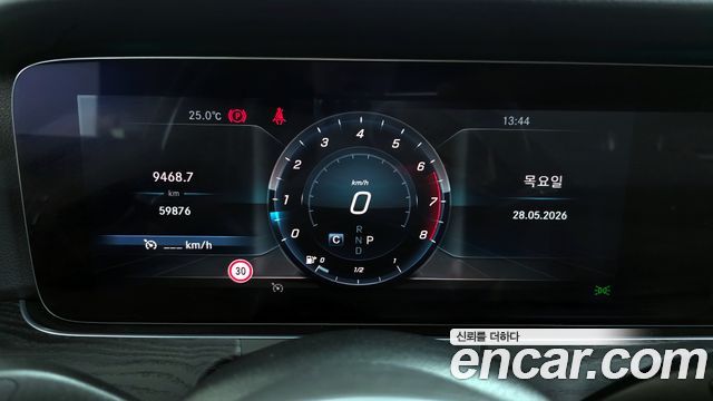 Mercedes-Benz E-Class (W213) E300 4MATIC Avnatgarde 2019 — фото 8