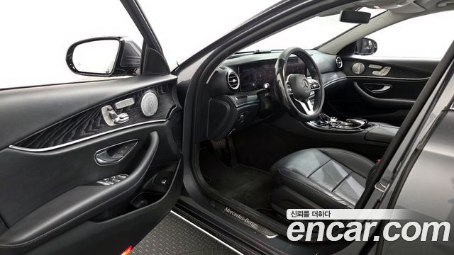 Mercedes-Benz E-Class (W213) E300 4MATIC Avnatgarde 2019 — фото 10