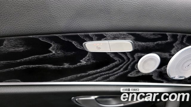 Mercedes-Benz E-Class (W213) E300 4MATIC Avnatgarde 2019 — фото 30