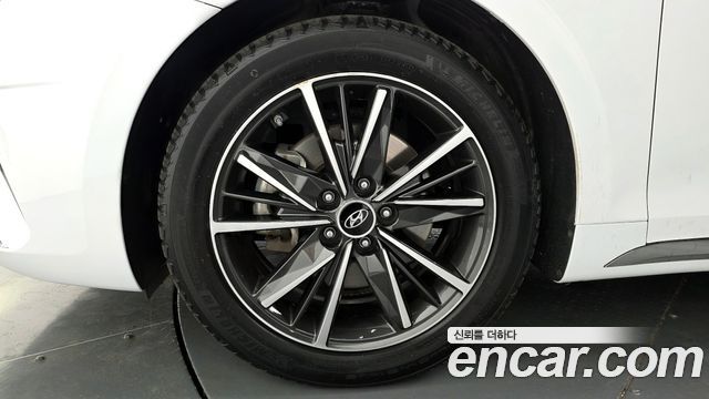Hyundai Grandeur (IG) 3.0 LPi Rent Car Premium 2023 — фото 5