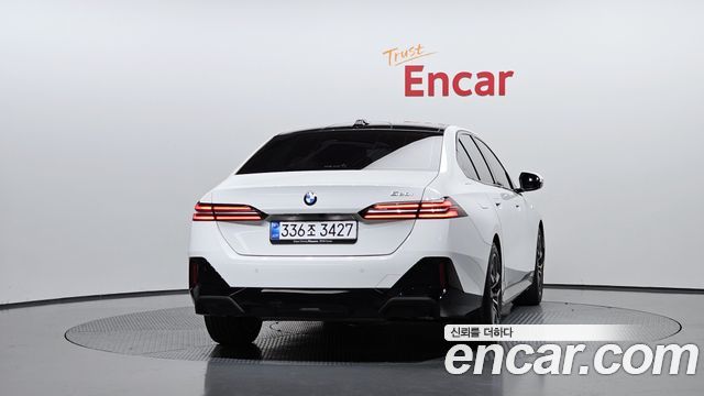 BMW 5 Series (G60) 520i M Sport 2025 — фото 4