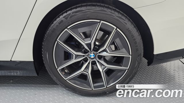 BMW 5 Series (G60) 520i M Sport 2025 — фото 27